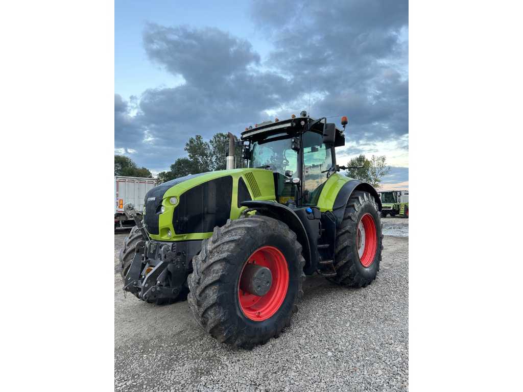 Claas - Axion - Trattore a 4 ruote motrici
