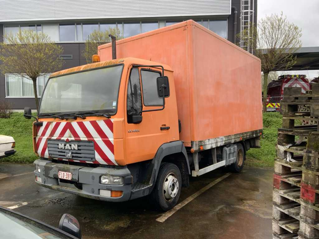 Camion MAN LE 140 C