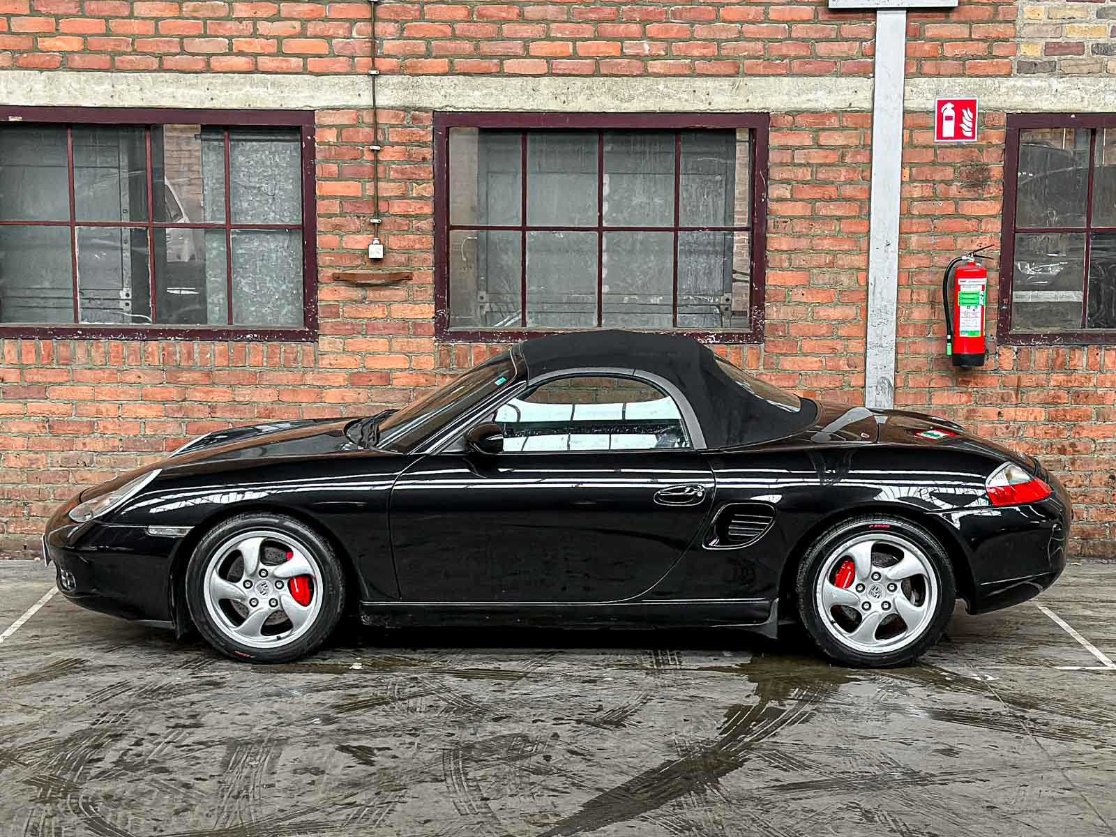 WP0ZZZ98Z2U641738 Porsche Boxster S 3.2 252pk 2002 -Youngtimer-