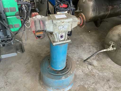 FEMI Mola a 2 teste a piedistallo