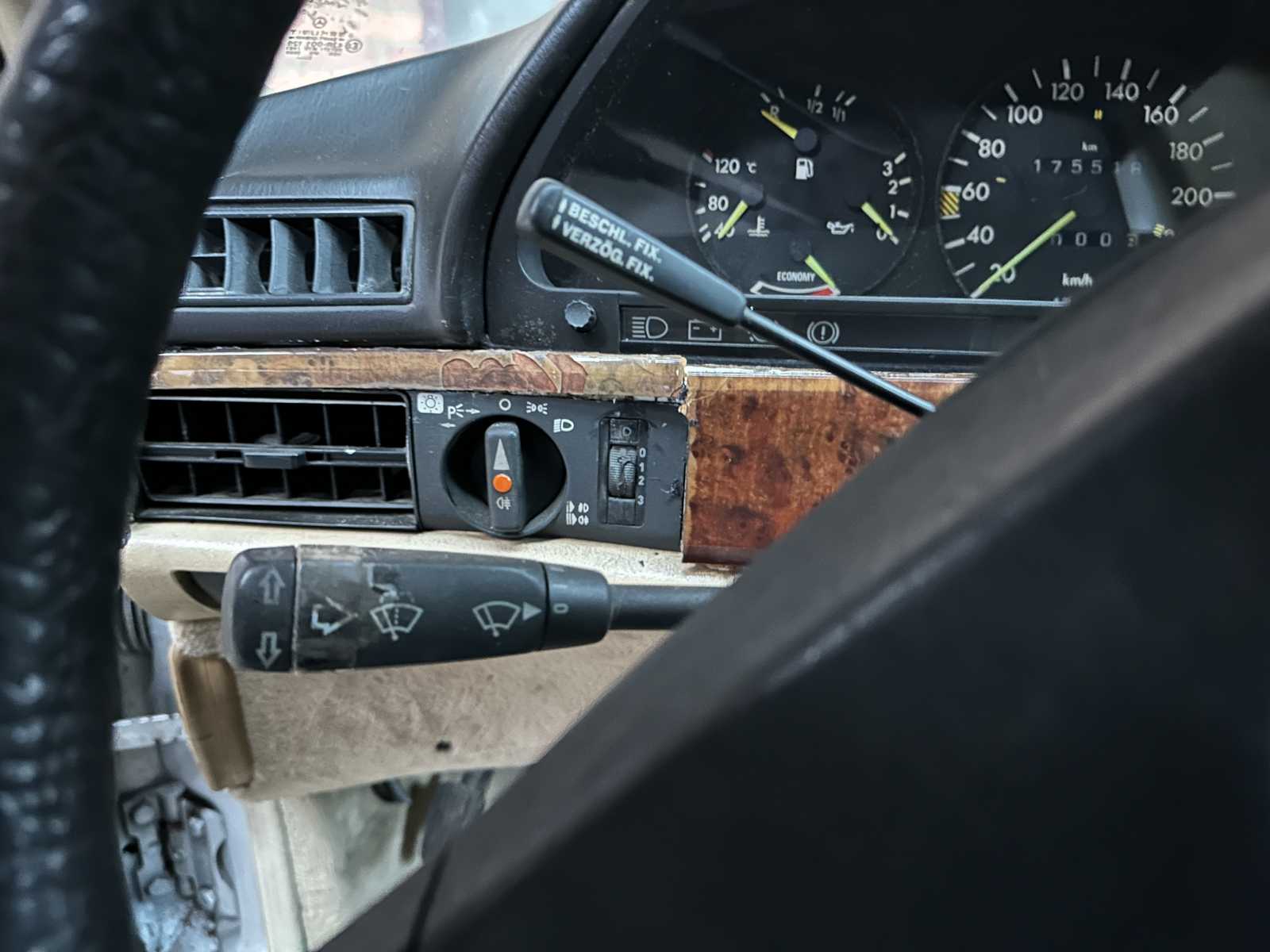 Mercedes-Benz 500 SEC 5.0 V8 245pk 1985 W126