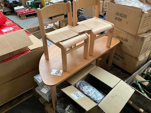 Scaun Bambi - gol - scaune stivuite pentru copii mici - scaun înalt