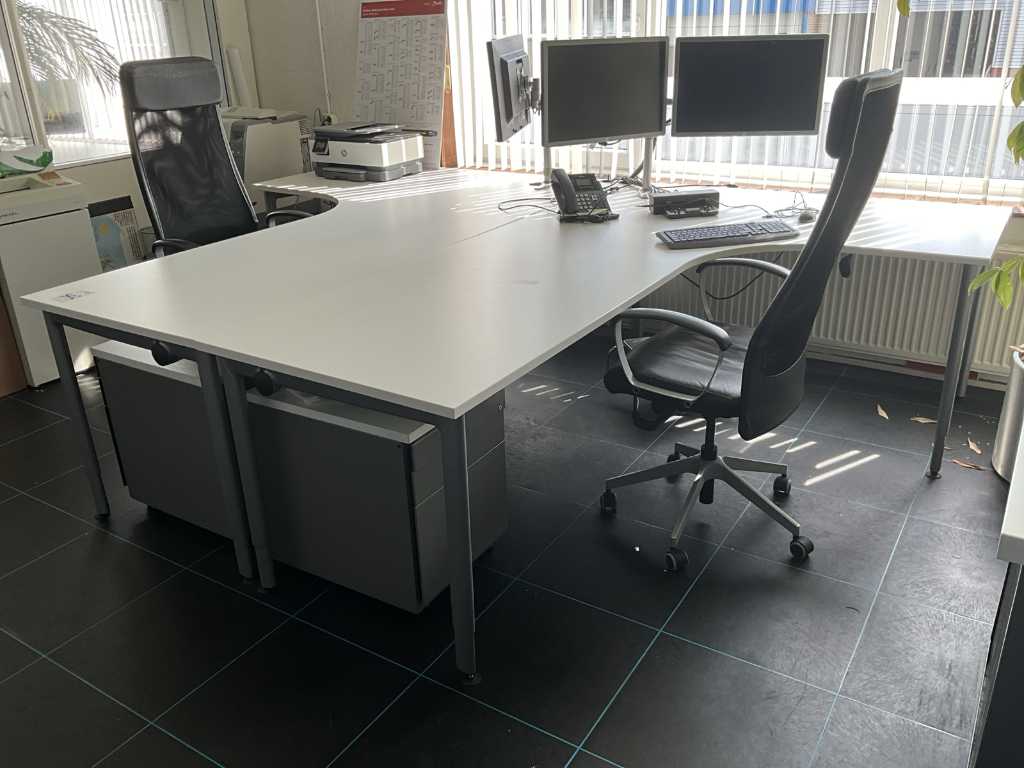 Ahrend Desk (2x)