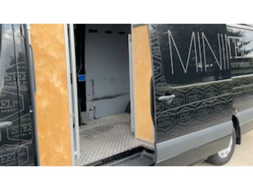 73e05e00-af76-40ff-bb05-63f0f1a0593b.mp4