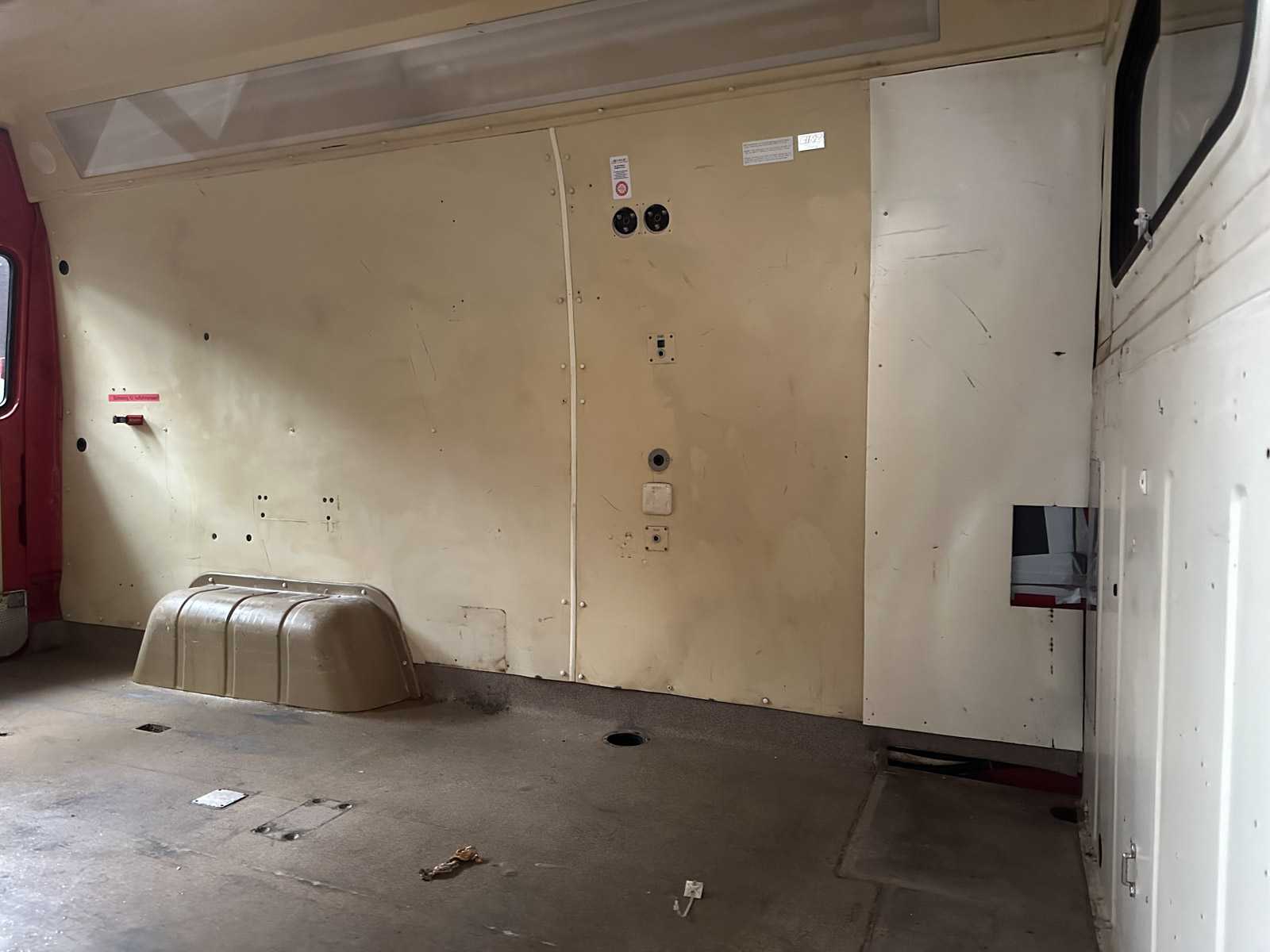 Mercedes-Benz Van 310D High G.V.W. Long/Low 95 PS 1994, V-76-NGP