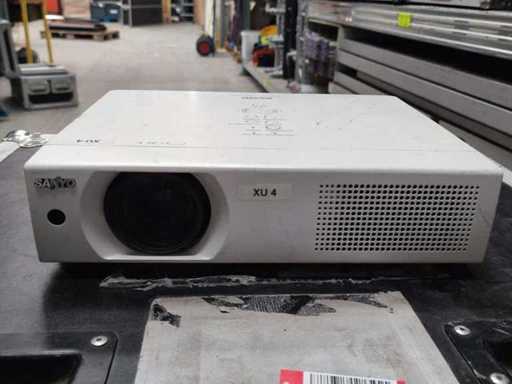 SANYO PLC-XU106 Video Projector