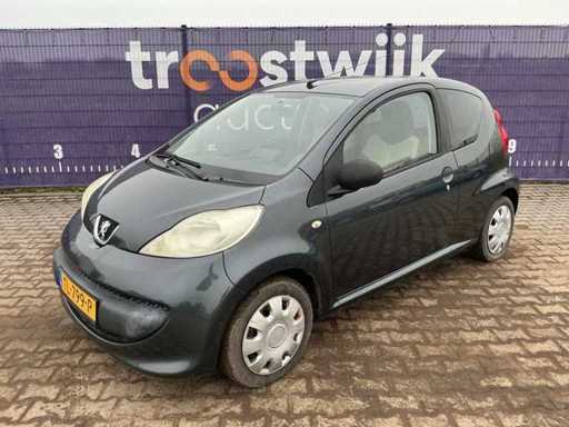 2006 - Passenger car