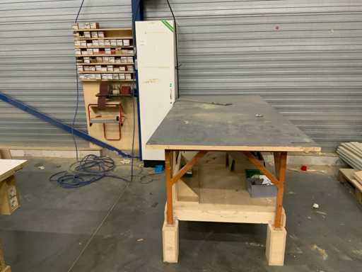 Workbench and batch fasteners