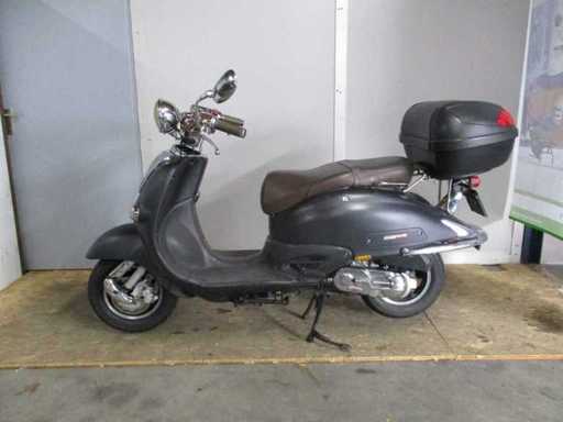 La Souris - Snorscooter - Futuro Retro - Scooter