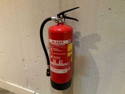 Stingător de incendiu