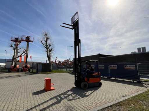 Carrello elevatore Toyota 7FBMF25 2012