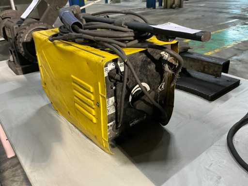 Deca Domus 210 Welding Machine