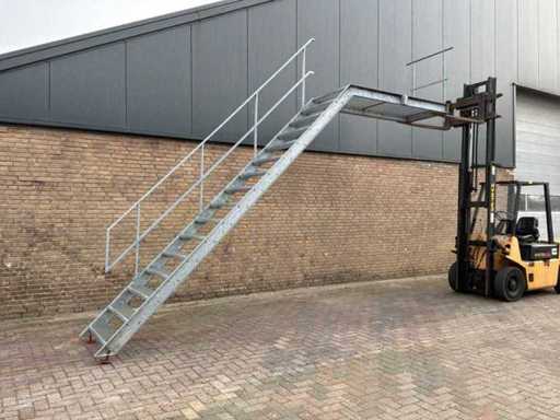 Verzinkte stalen bordestrap 3.25M vloerhoogte