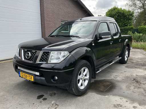 2006 Nissan Navara 2.5DCI podwójna kabina 4WD Samochód osobowy