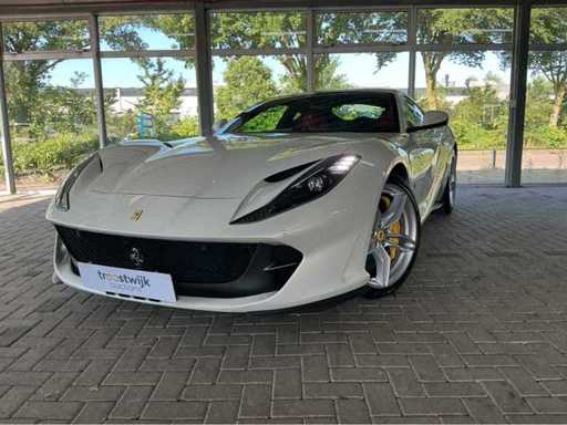 Ferrari 812 Superfast | 6.5 V12 | 2018 | 800 hp | Front Lift | 23,000 km | VAT car