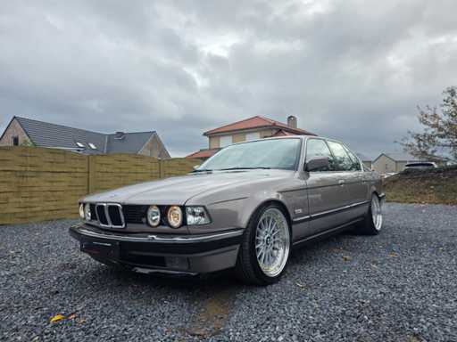 BMW 735i Classic Car E32