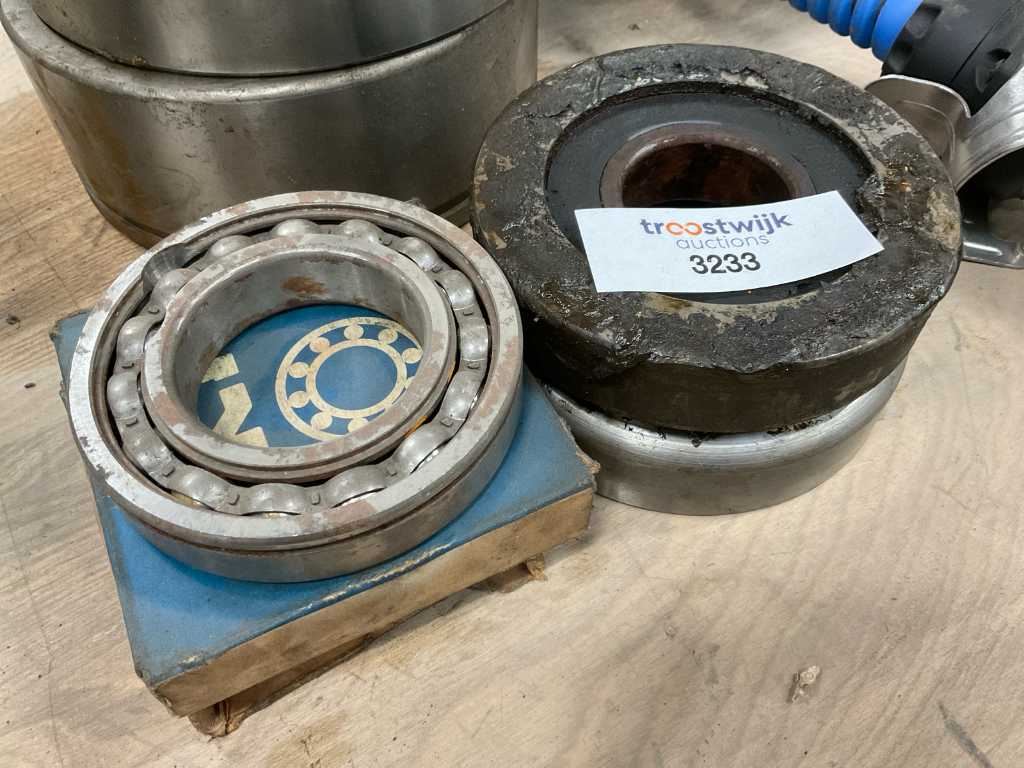 Different bearings (5x)
