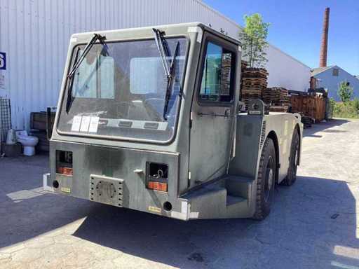 2006 FMC B450 Vliegtuigsleper