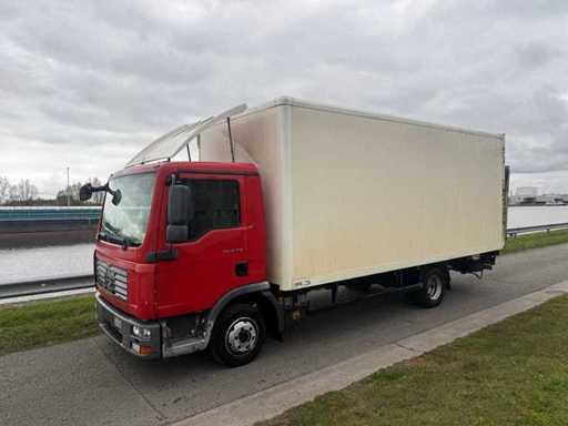 MĘŻCZYZNA - 2008 - TGL T 844 F - ciężarówka