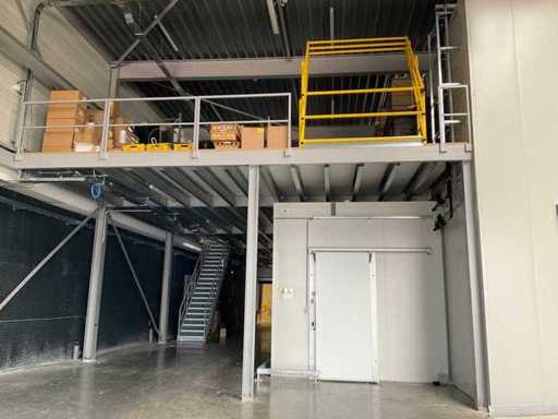 Mezzanine floor