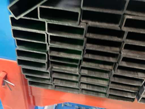 Bare tubes Steel S235JRH KGW pickled (48x)