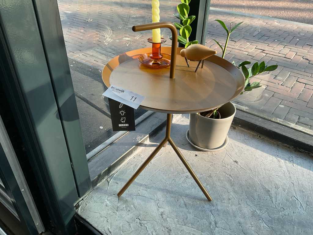 Hay dlm store side table