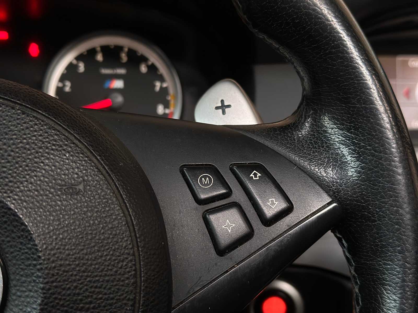 BMW M5 5.0 V10 500pk 2006 E60 5-serie