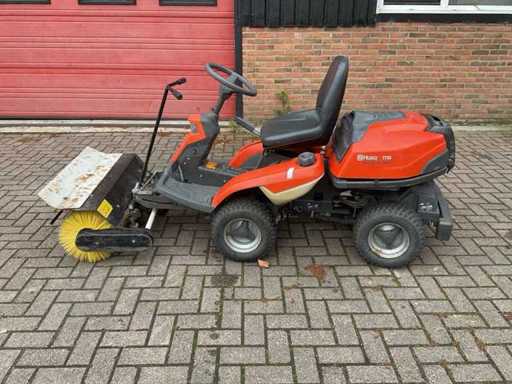 Tosaerba a trazione integrale Husqvarna R316TXs