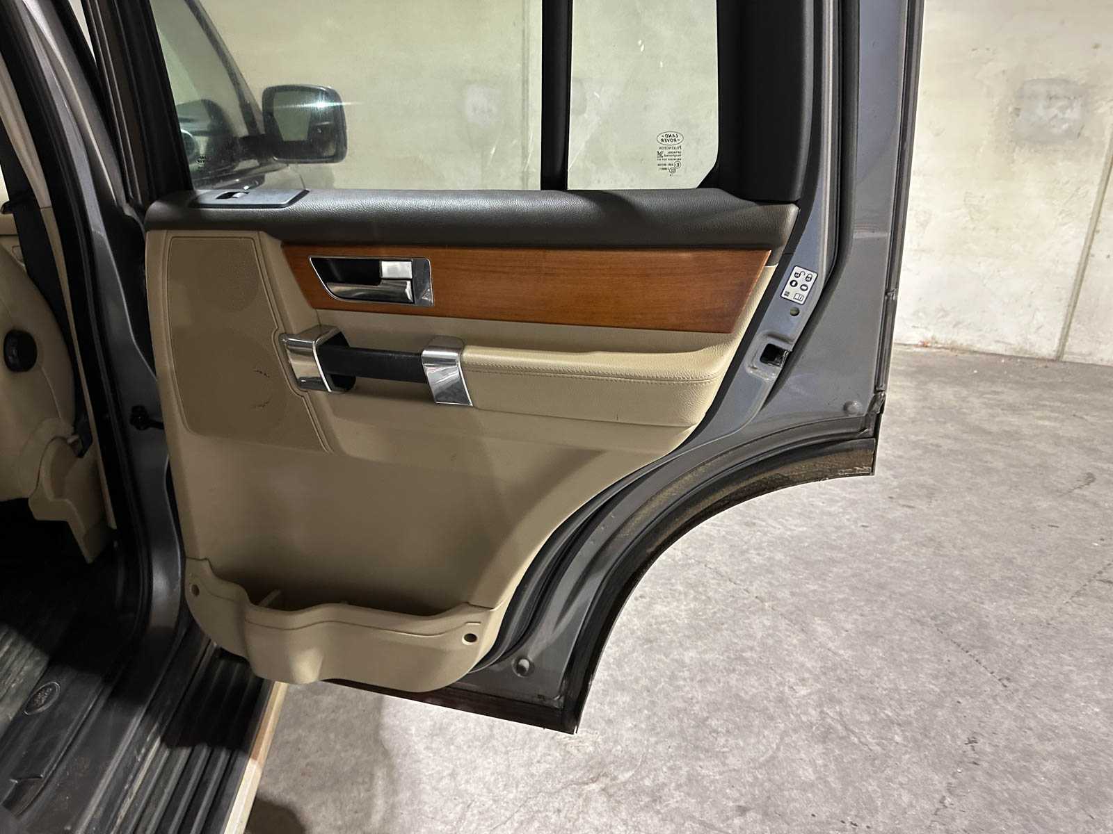 Land Rover Discovery 3.0 SDV6 HSE 245pk 2010 (Origineel-NL), 70-NKF-6