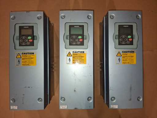 VACON NXL00235C5H Omvormers (3 stuks)