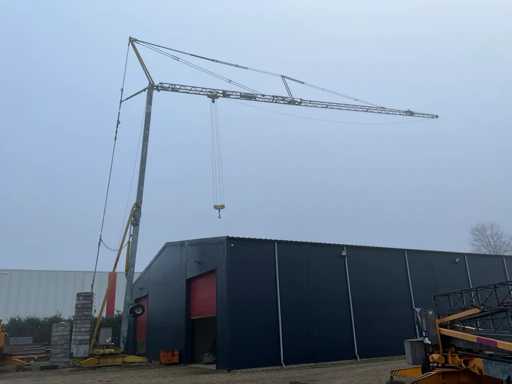 17 construction cranes and various workshop equipment
