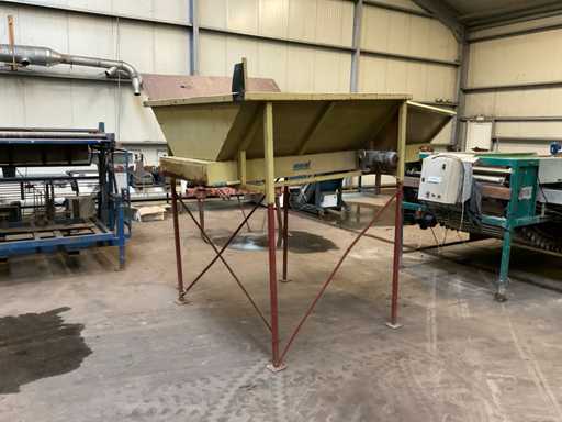 Antha Tramoggia di ricezione