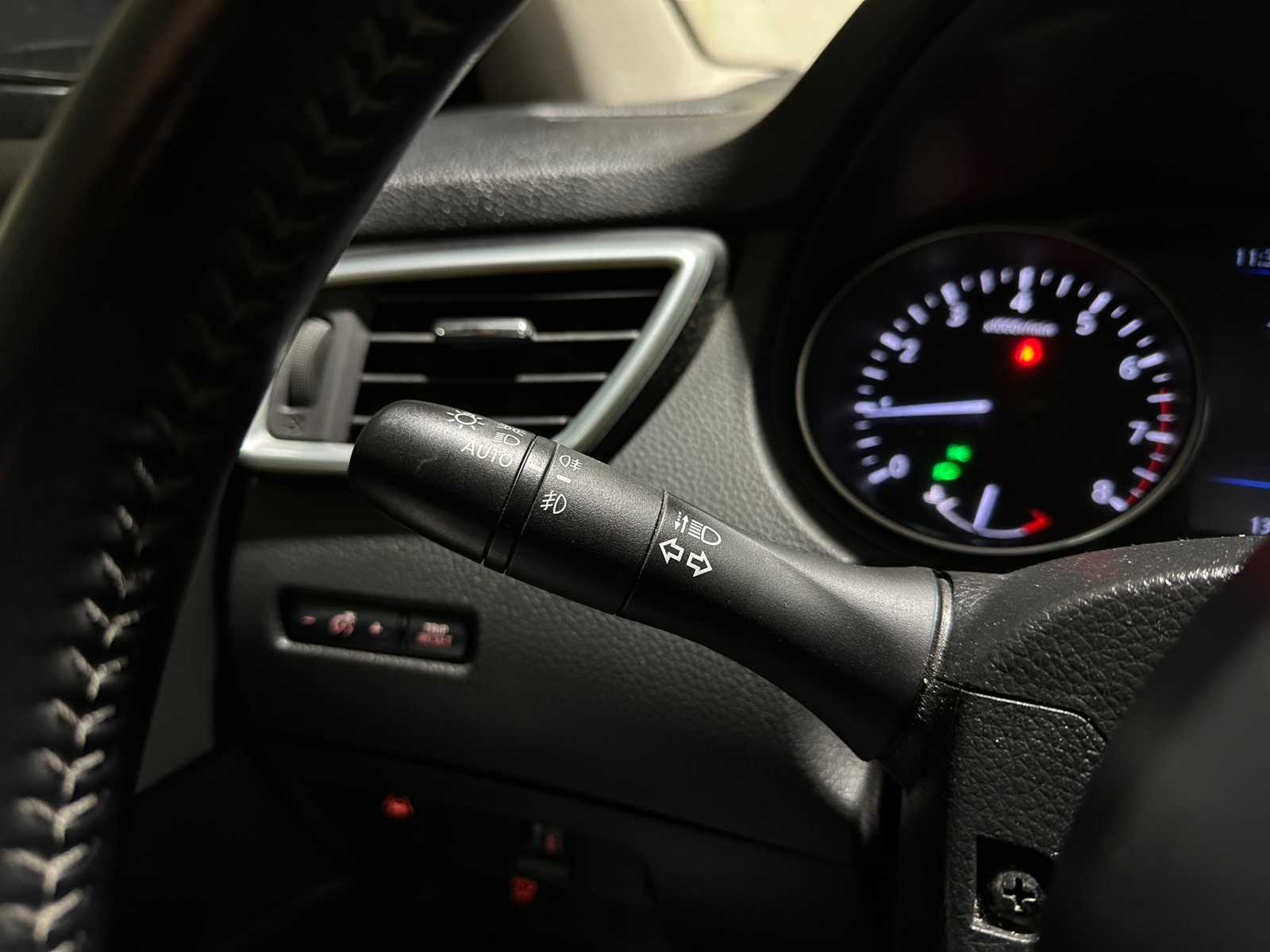 Nissan Qashqai 1.3 DIG-T N-Connect 140hp 2019, L-595-RB