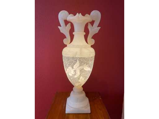 Neoklassieke albasten urnlamp met gesneden bloemdecor