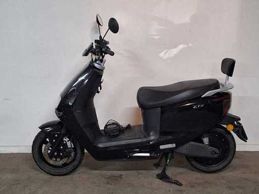 Ecooter Et3 electric 45km moped scooter