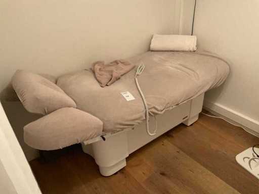 Gharieni Electric Massage Table
