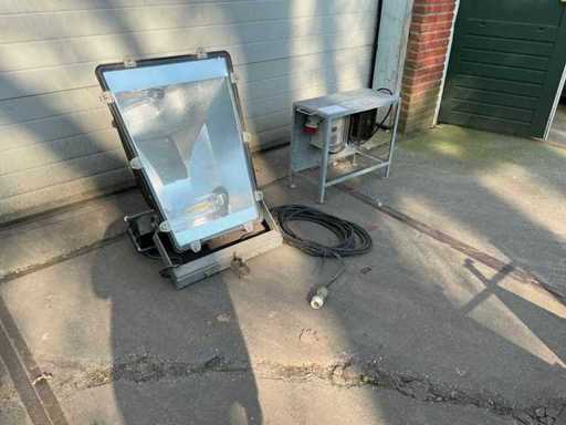 Lumière de chantier avec onduleur