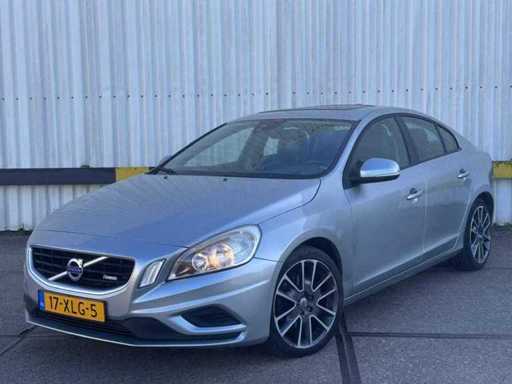 Volvo S60 1.6 T3 Kinetic; 17-XLG-5