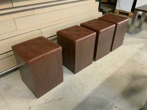 Hocker (4x)