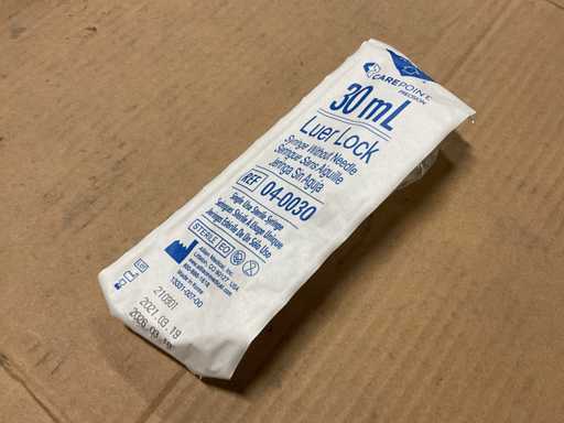 Carepoint 04-0030 Luer Lock (600x)