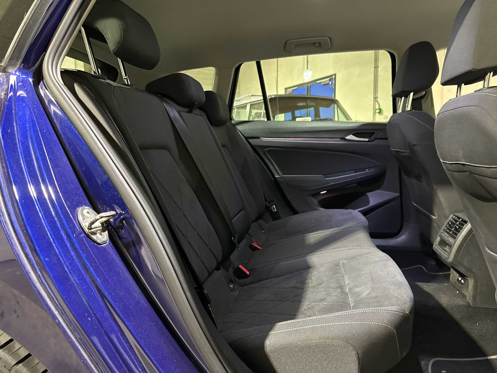 Volkswagen Golf Variant 1.5 TSI Life Business 131hp 2021 (Original-NL), L-152-ZR