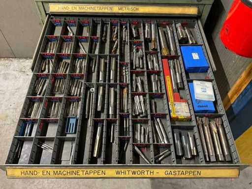 Batch of machine tools