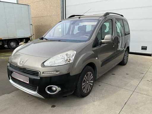 2014 PEUGEOT Estate Estate Passenger Car