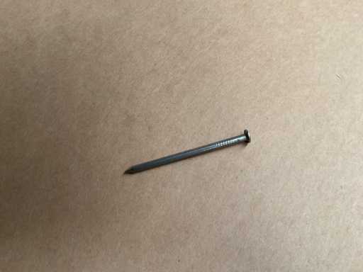 Maze nails Lot of nails