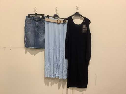 Kleidung, Schuhe, Accessoires (49x)