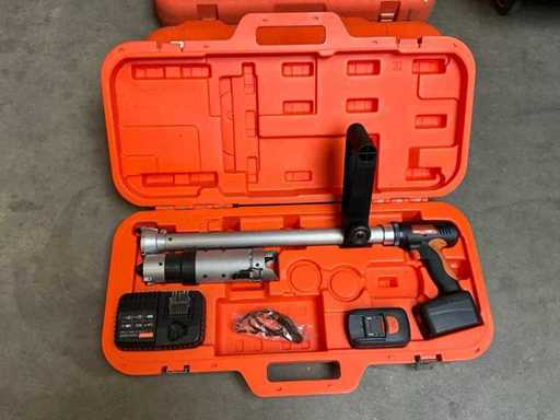 TyTecker TT2020 Mașină de împletit beton