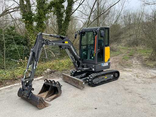 2023 Volvo ECR25D Miniescavatore