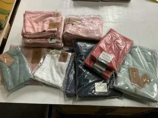 Walra & Byrklund mieszają różne tkaniny łaźniowe