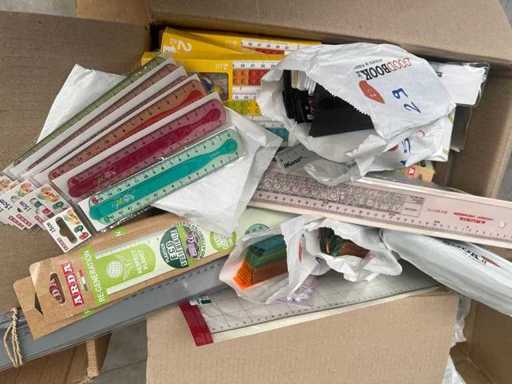 Voorraad schoolaccessoires