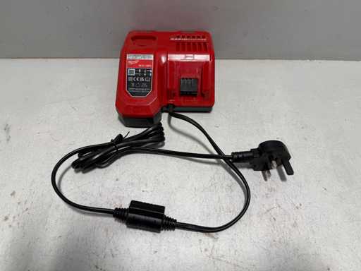 Milwaukee accu lader 